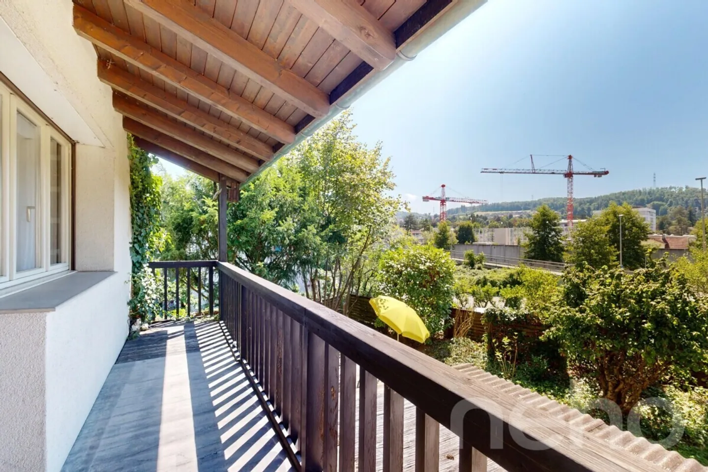 Incantevole casa a schiera angolare con ampio giardino a Liestal - Foto 10 di 12