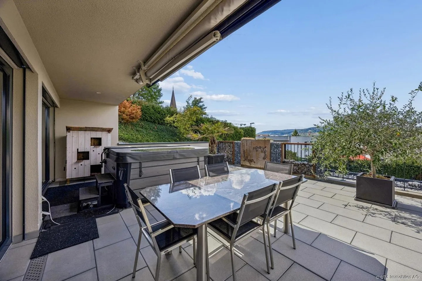 Superbe appartement en terrasse de 4,5 pièces dans un emplacement résidentiel élevé - Photo 20 sur 24