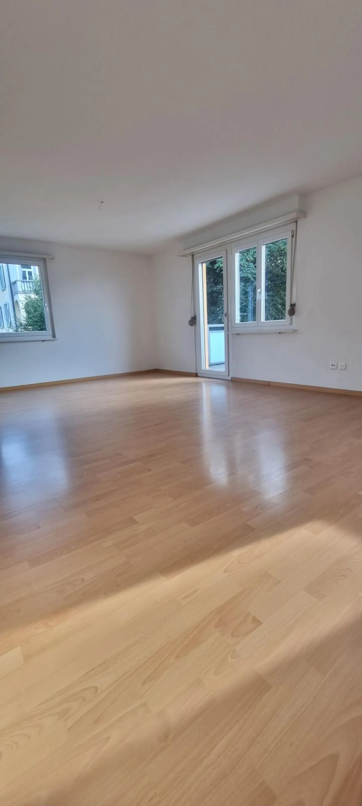 Magnifique appartement de 3,5 pièces dans un emplacement privilégié ! - Photo 4 sur 11