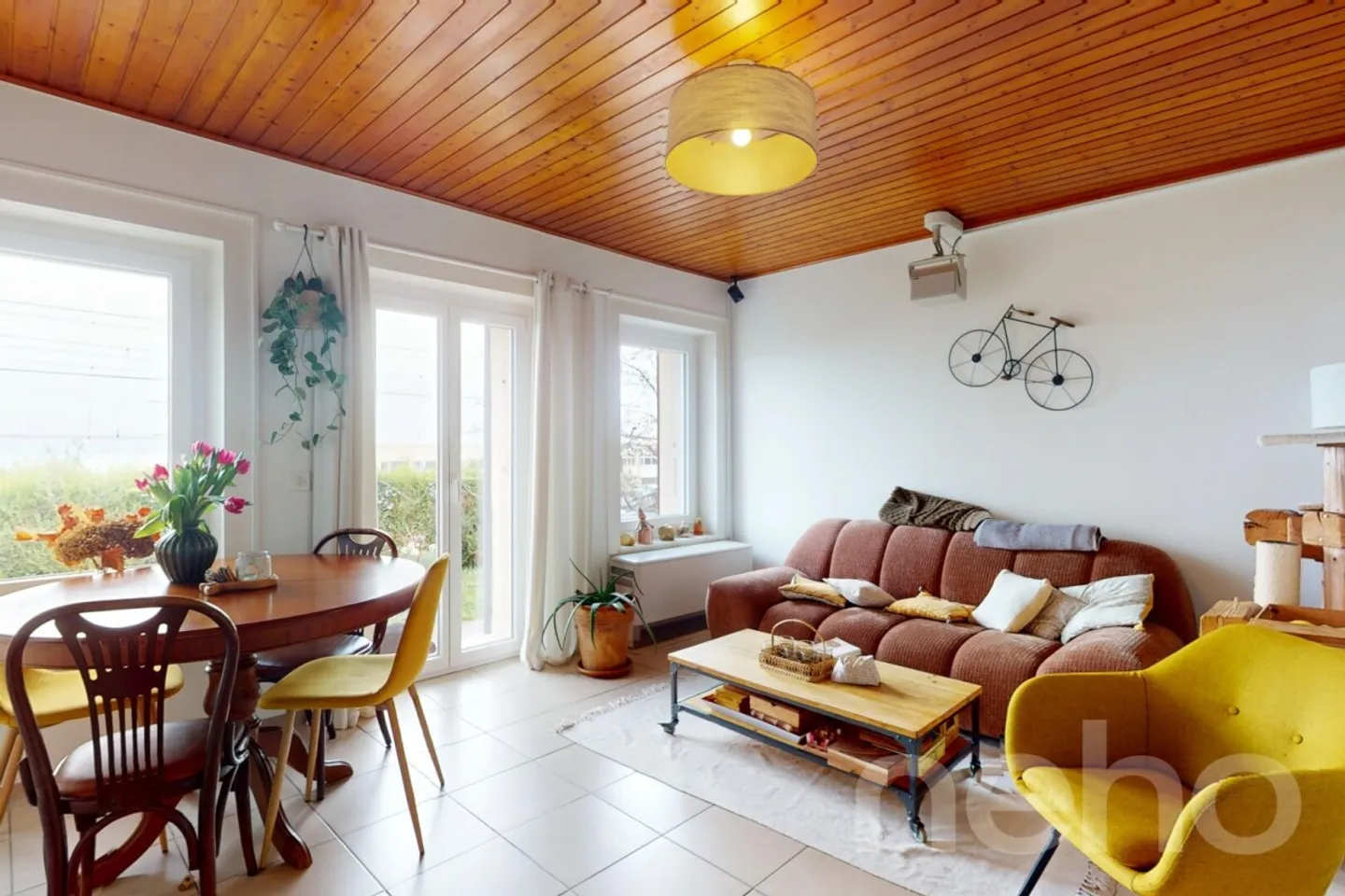 Casa plurifamiliare con grande terreno e vista sul lago! - Foto 4 di 13