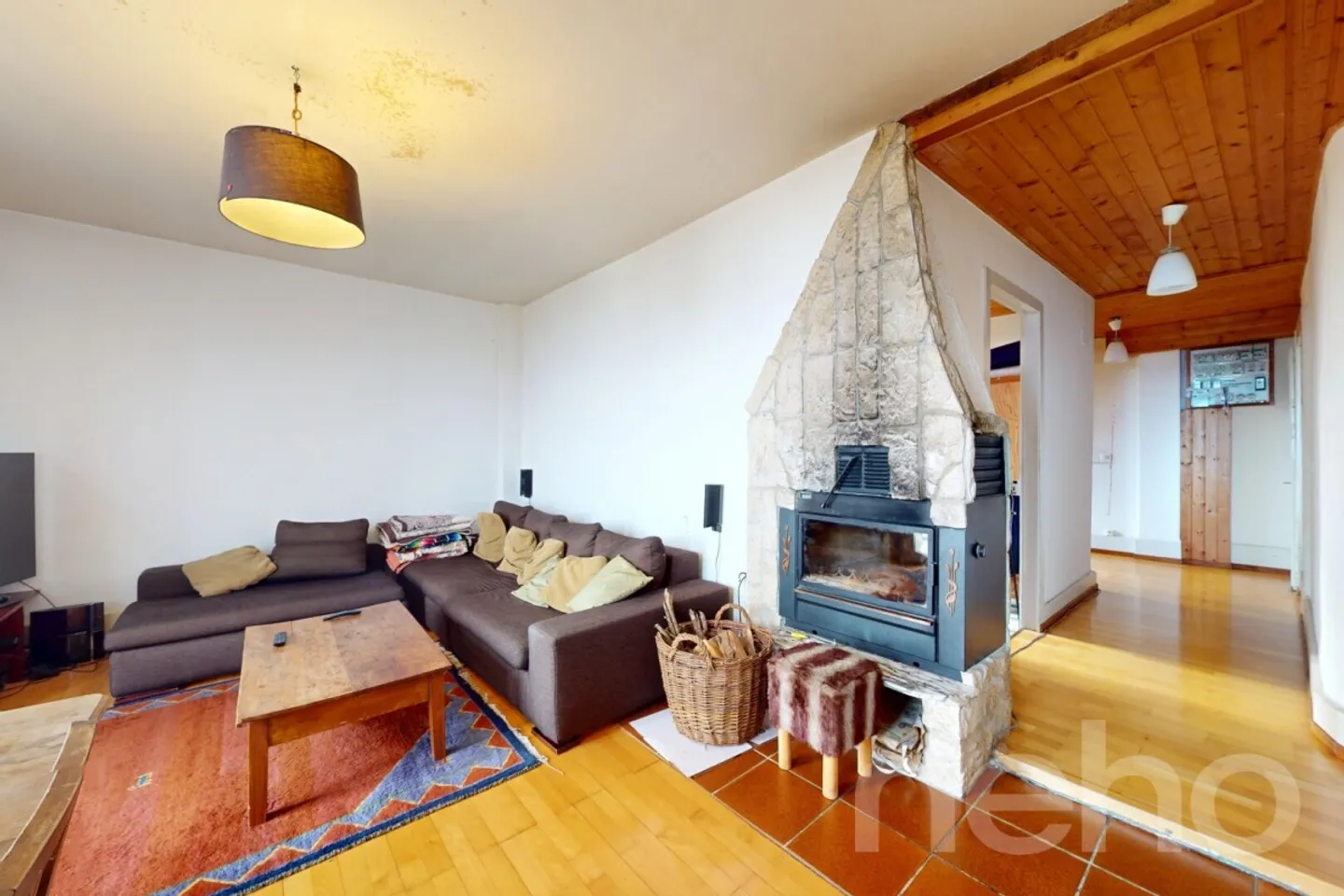 Casa plurifamiliare con grande terreno e vista sul lago! - Foto 9 di 13