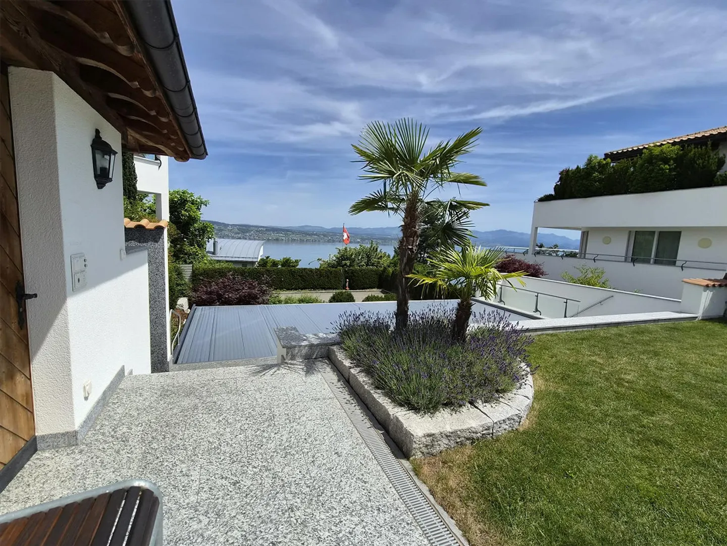 Paradiso Familiare: Esclusivo Appartamento Giardino di 4.5 Stanze con Piscina - Foto 12 di 12