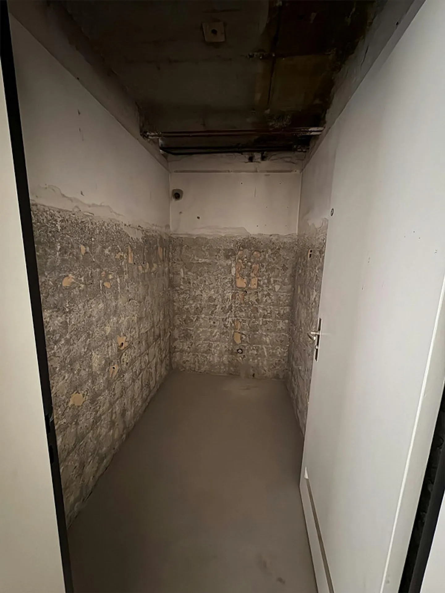 Golden Corner - Commercial Space for Rent - Photo 8 of 10