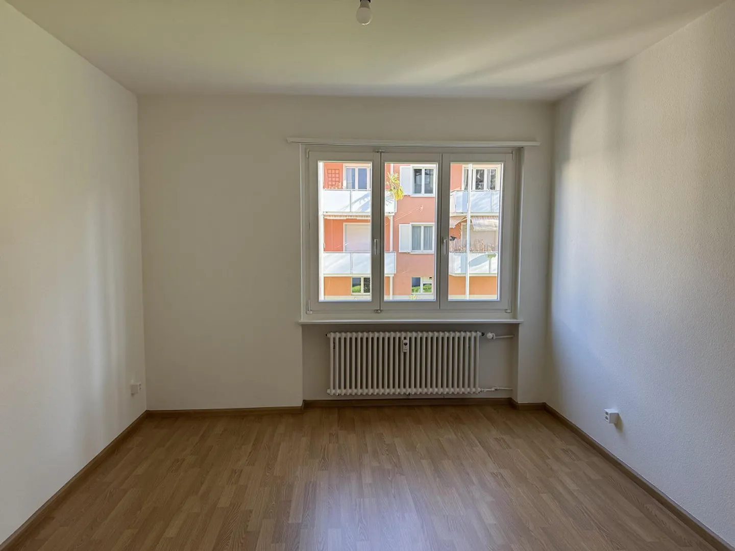 Appartement confortable dans un endroit calme - Photo 2 sur 6