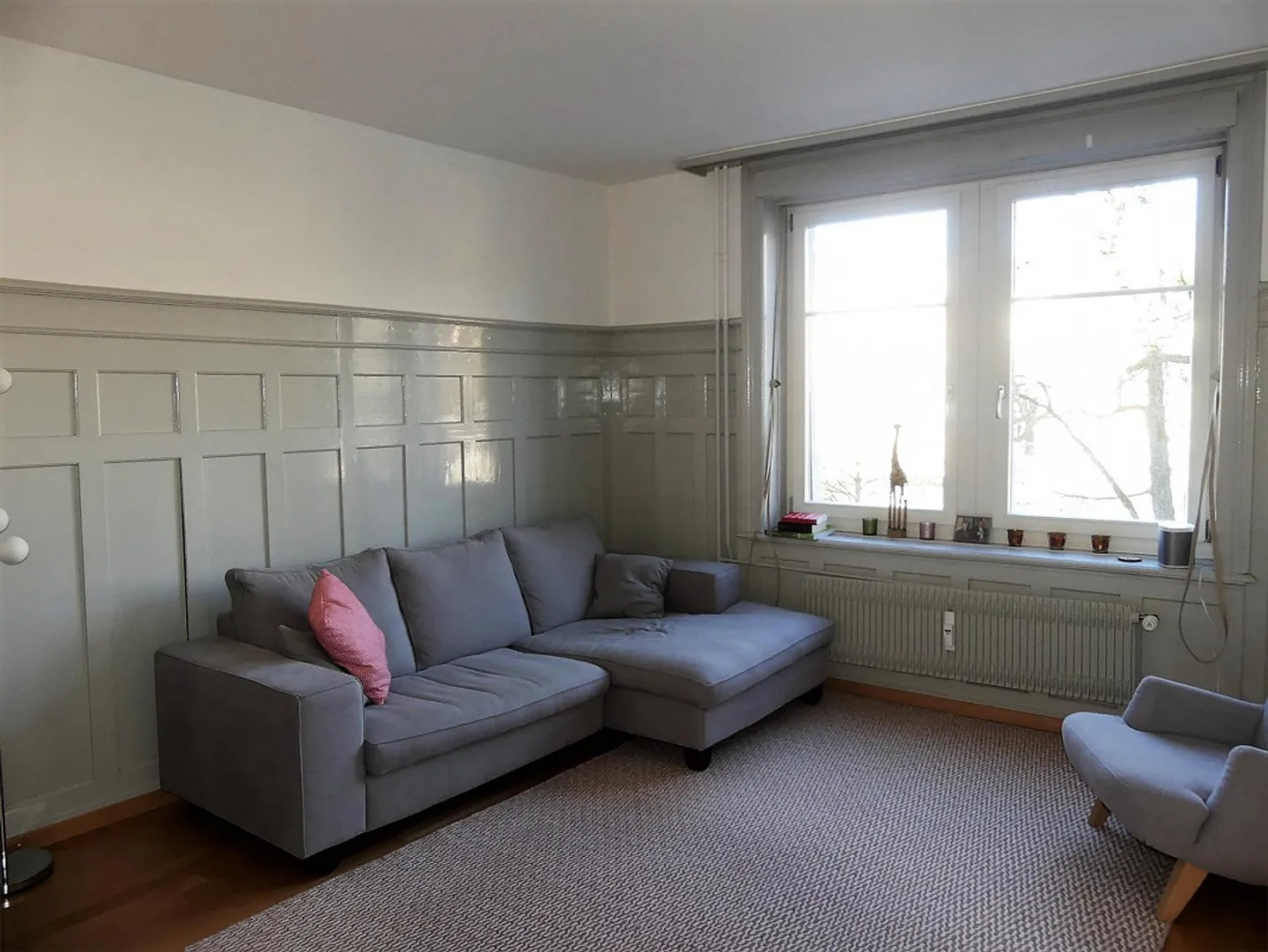 Cozy 4-room apartment in the east - Photo 2 of 5