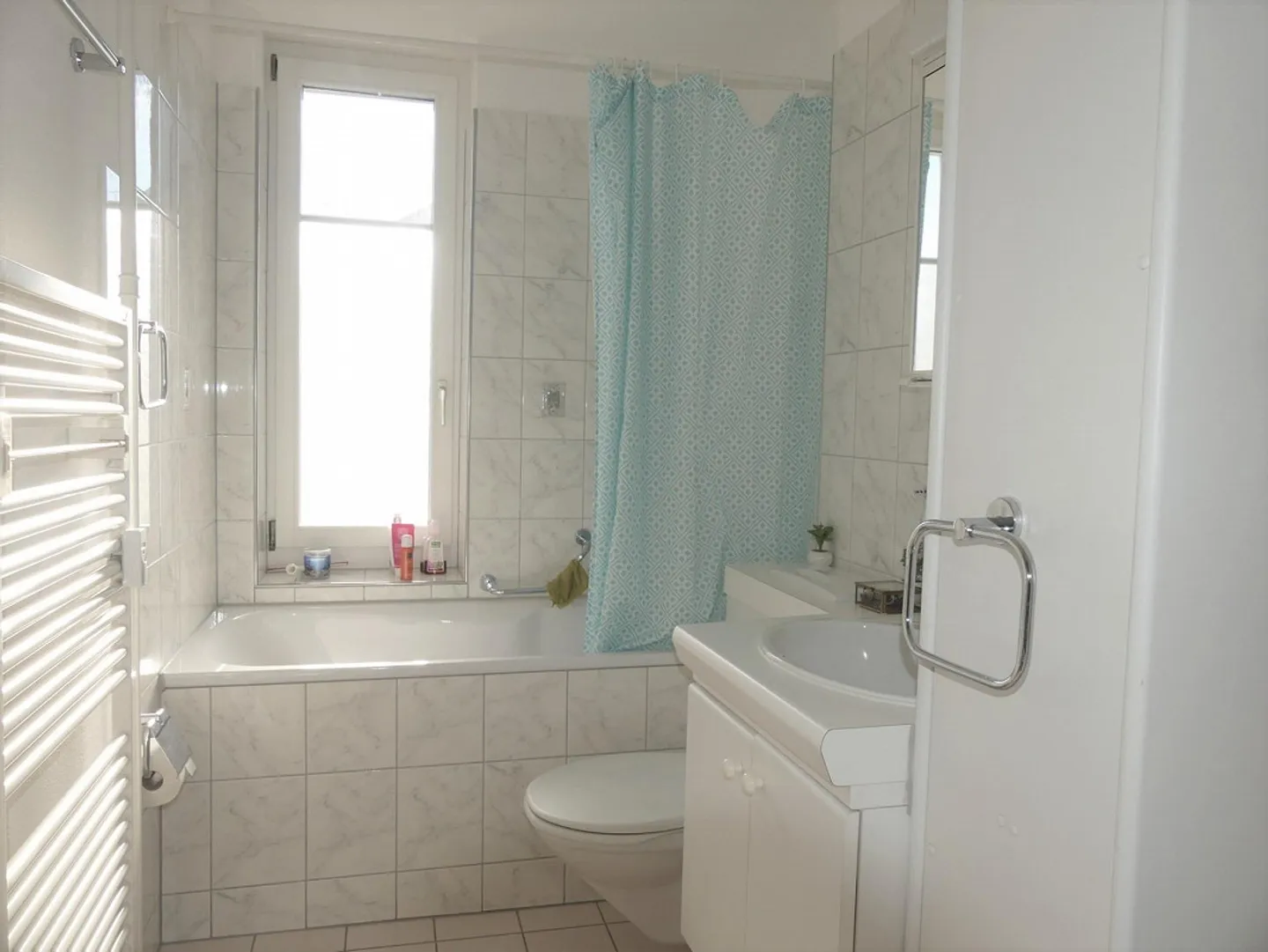 Cozy 4-room apartment in the east - Photo 4 of 5