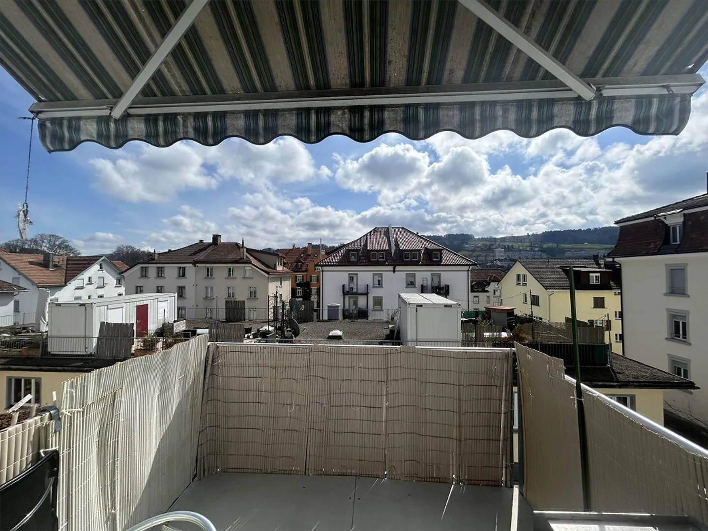 Cozy 4-room apartment in the east - Photo 5 of 5