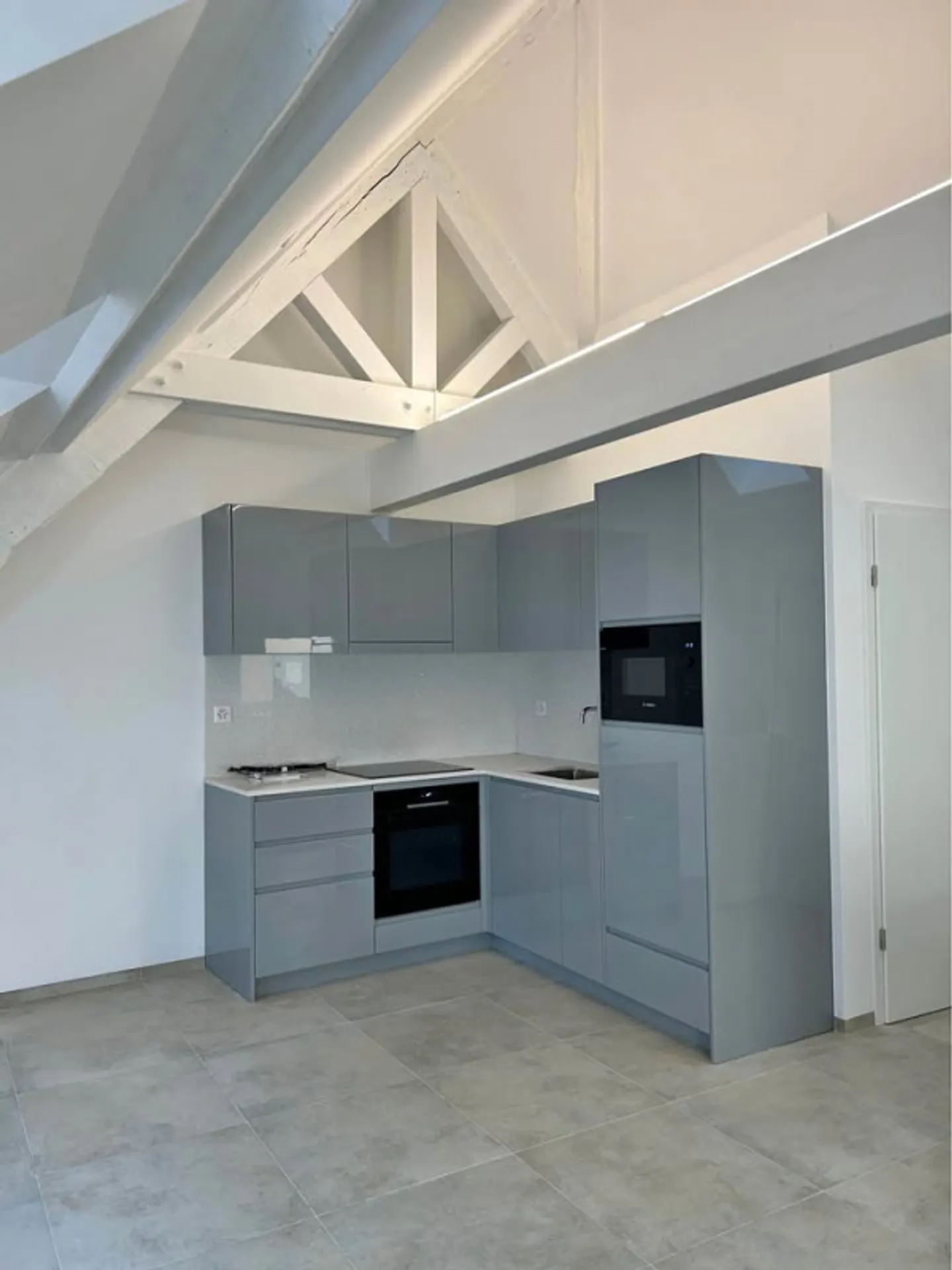New Studio in Central Lausanne - Photo 1 of 8