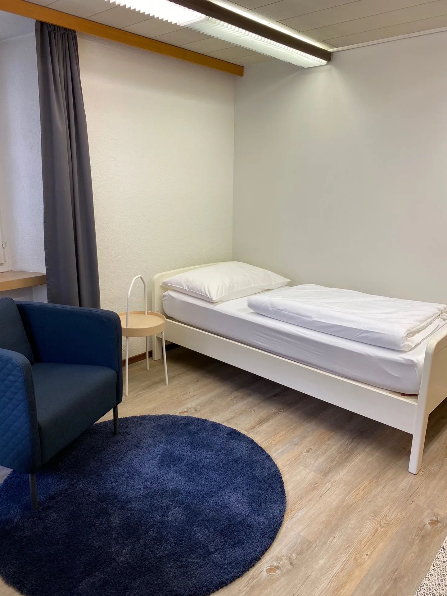 Partially furnished room for rent in the center of Altdorf - Photo 2 of 9