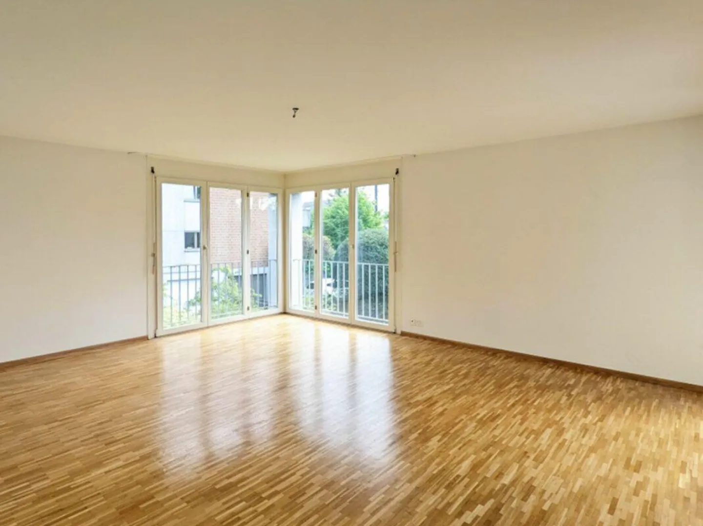 Casa plurifamiliare nel popolare Arlesheim - Foto 4 di 12