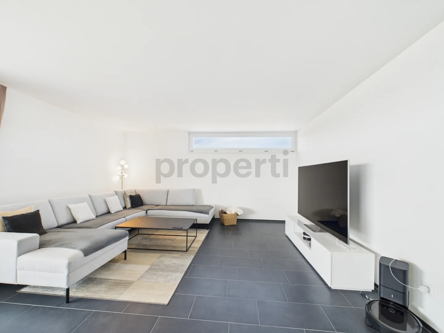 Appartamento moderno in zona familiare - Foto 1 di 12