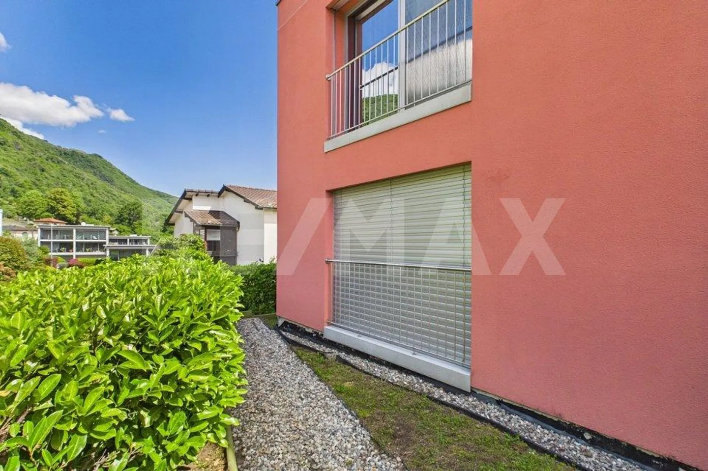 Appartement Charmant avec Terrasse - Photo 6 sur 13