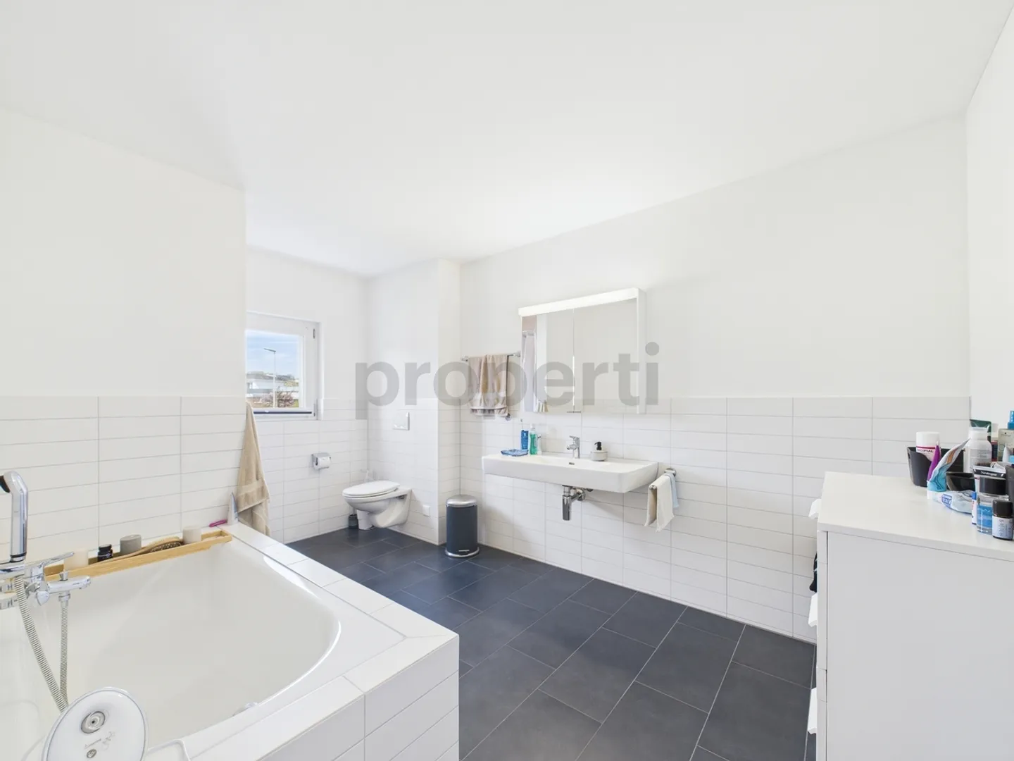 Appartamento moderno in zona familiare - Foto 9 di 12