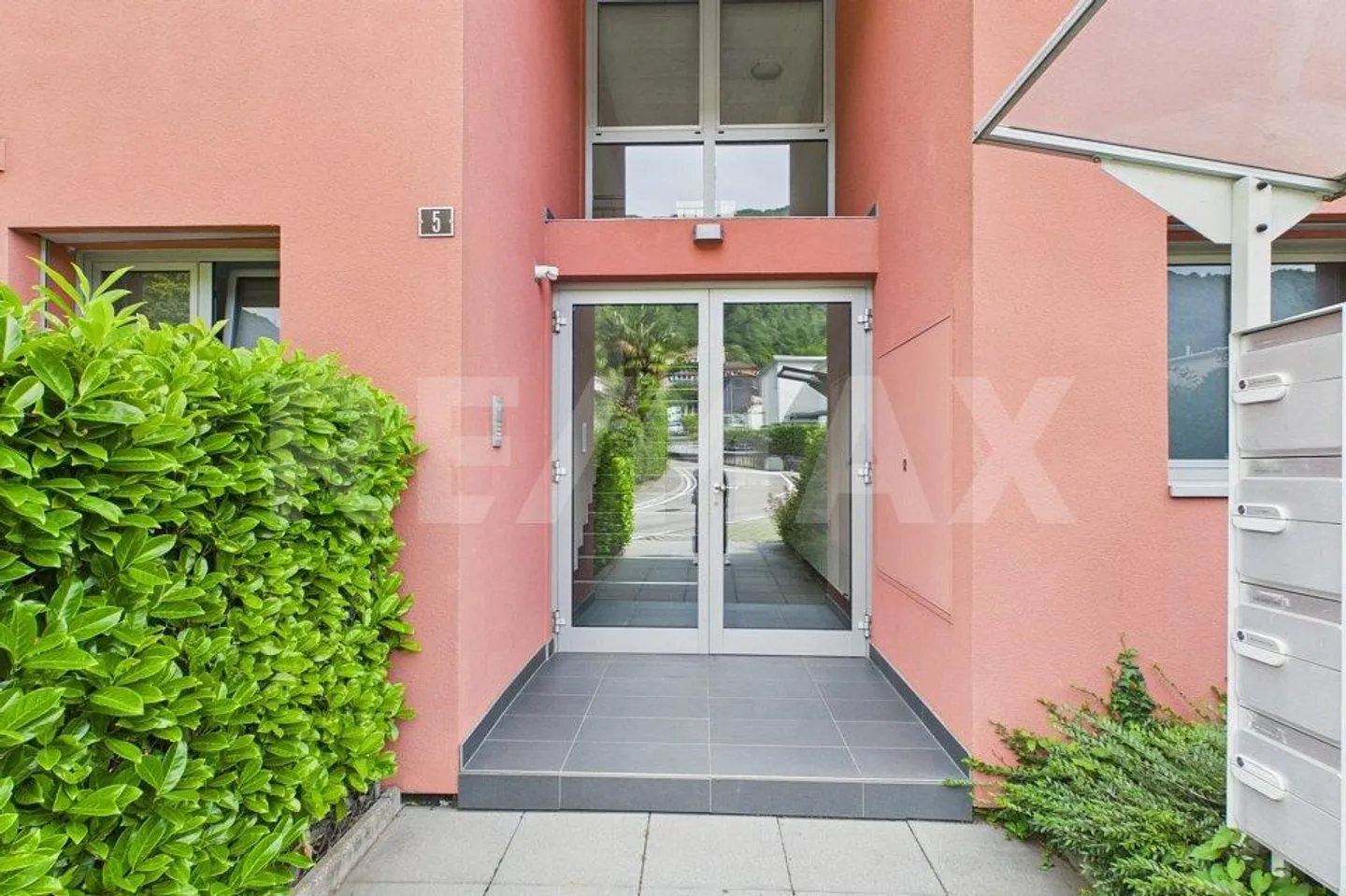 Appartement Charmant avec Terrasse - Photo 10 sur 13