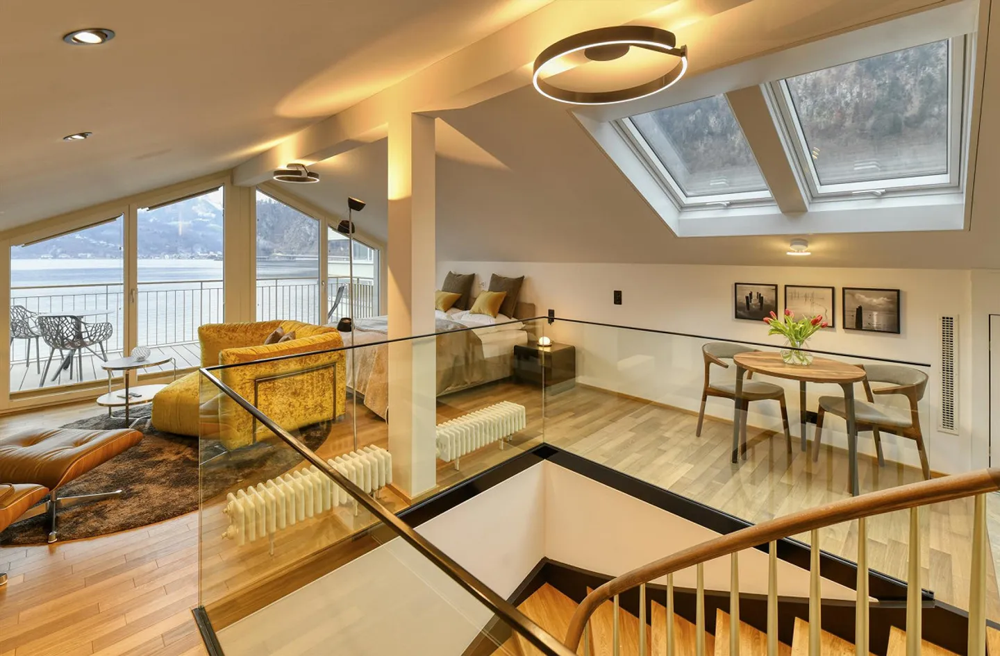 Exclusive furnished apartment with stunning lake view in Hergiswil - Photo 1 of 12