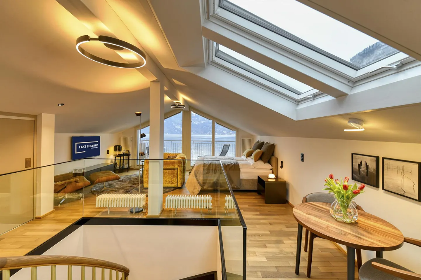 Exclusive furnished apartment with stunning lake view in Hergiswil - Photo 3 of 12