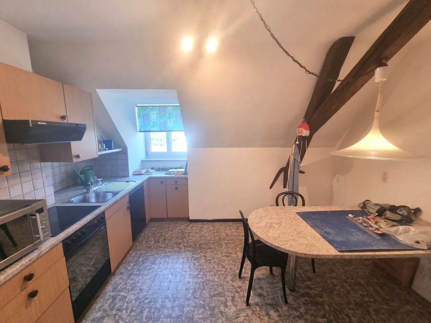 Appartement avec ascenseur dans le célèbre bâtiment Oris avec potentiel d'aménagement - Photo 7 sur 12