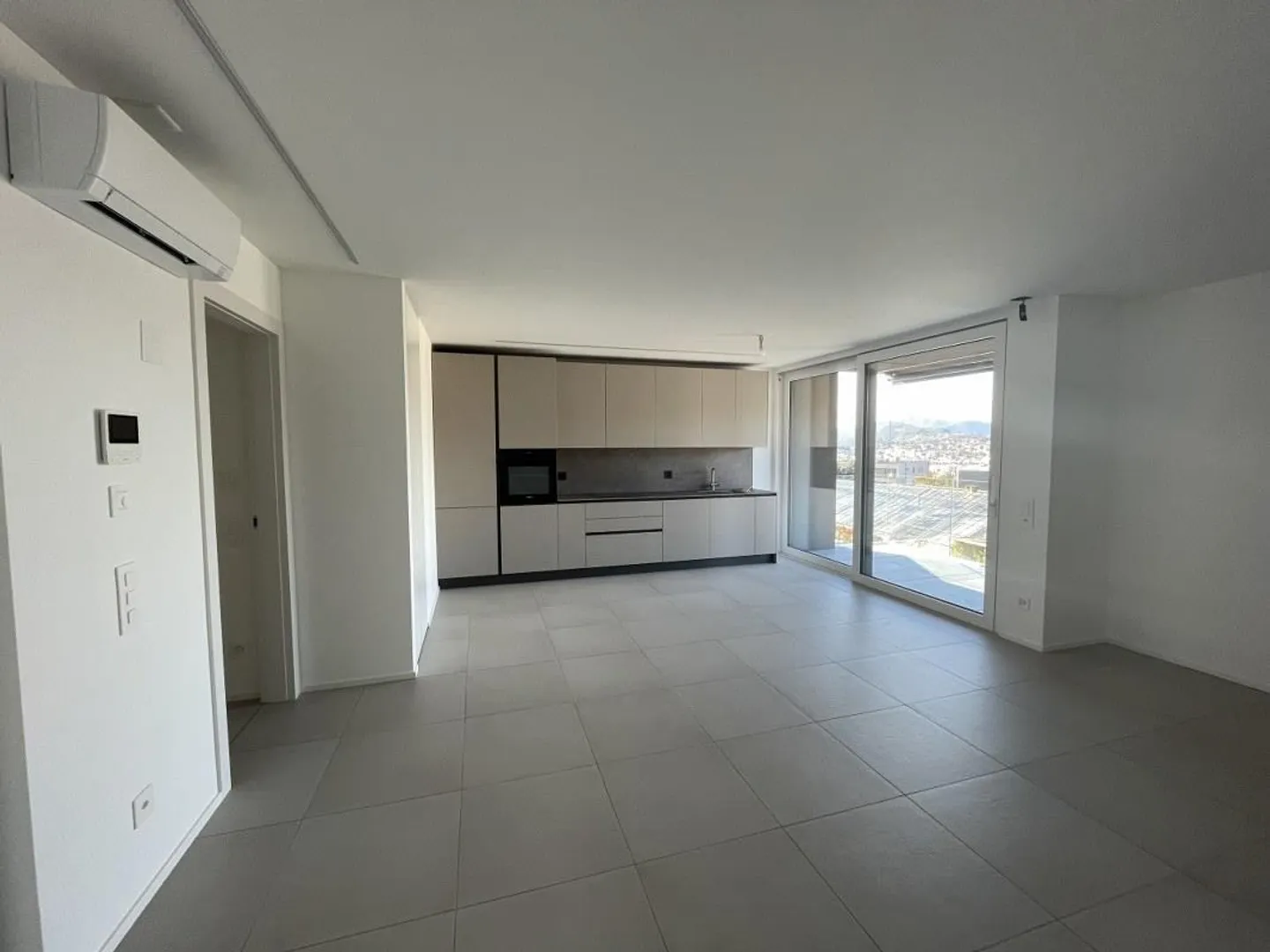 THE PLEASURE OF LIVING IN THE NEW 3.5 ROOMS WITH PRIVATE GARDEN - Photo 3 of 11