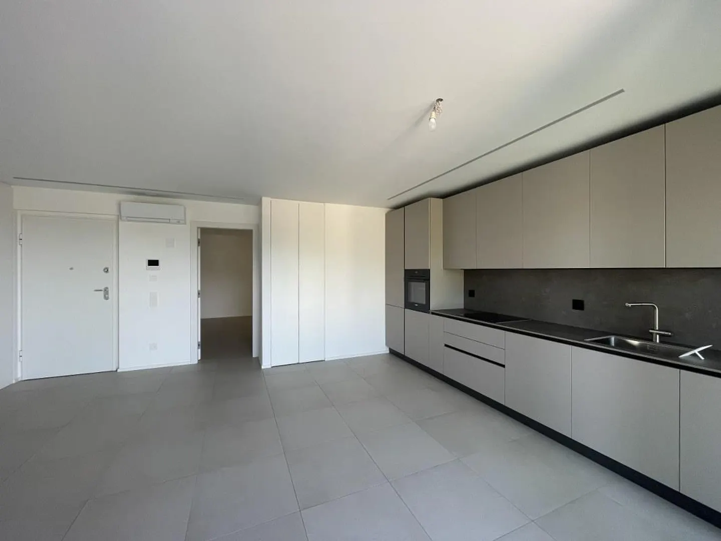 THE PLEASURE OF LIVING IN THE NEW 3.5 ROOMS WITH PRIVATE GARDEN - Photo 10 of 11
