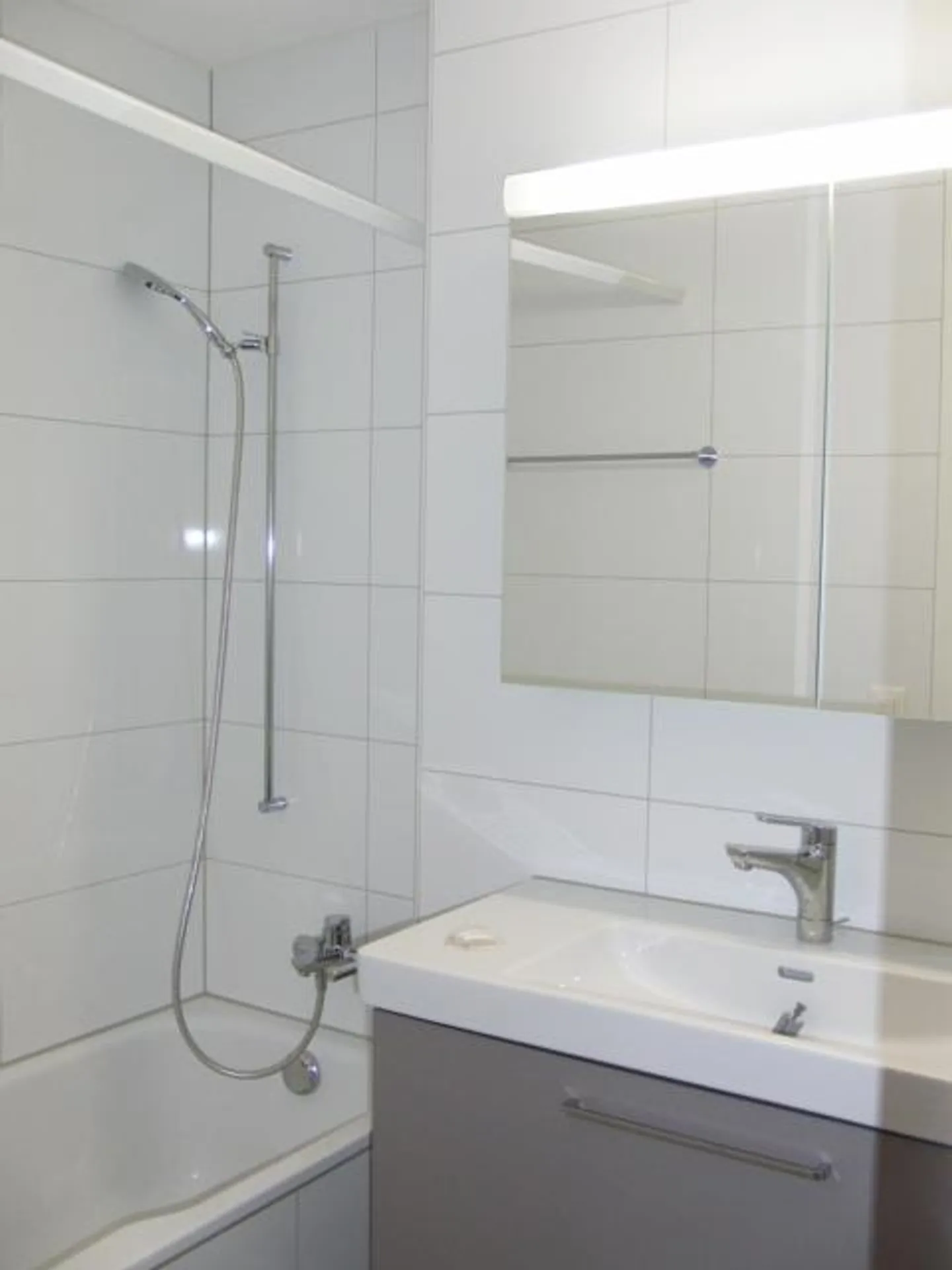 3.5-Zimmerwohnung mit gemütlichem Gartensitzplatz, befristet bis 30... - Foto 5 von 8