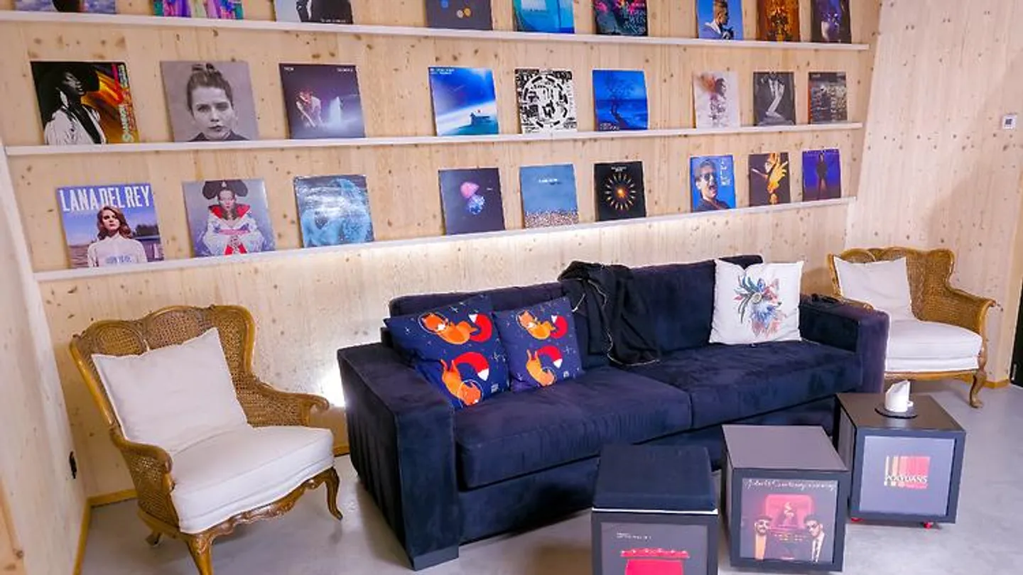 3½ ROOM HOUSE IN ZELL (ZH), FURNISHED, TEMPORARY - Photo 2 of 10