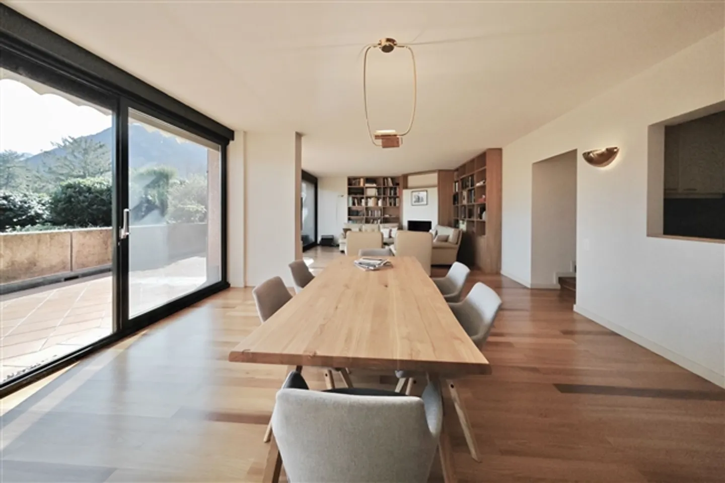 Lugano, Collina d'Oro - Élégant appartement de 3,5 pièces avec jardin et terrasses à vendre - Photo 5 sur 12