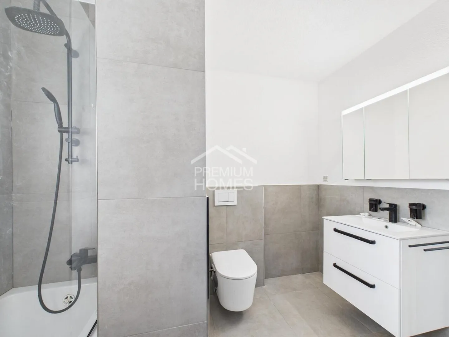 Renovated Dream Home - Available Immediately - Photo 5 of 9