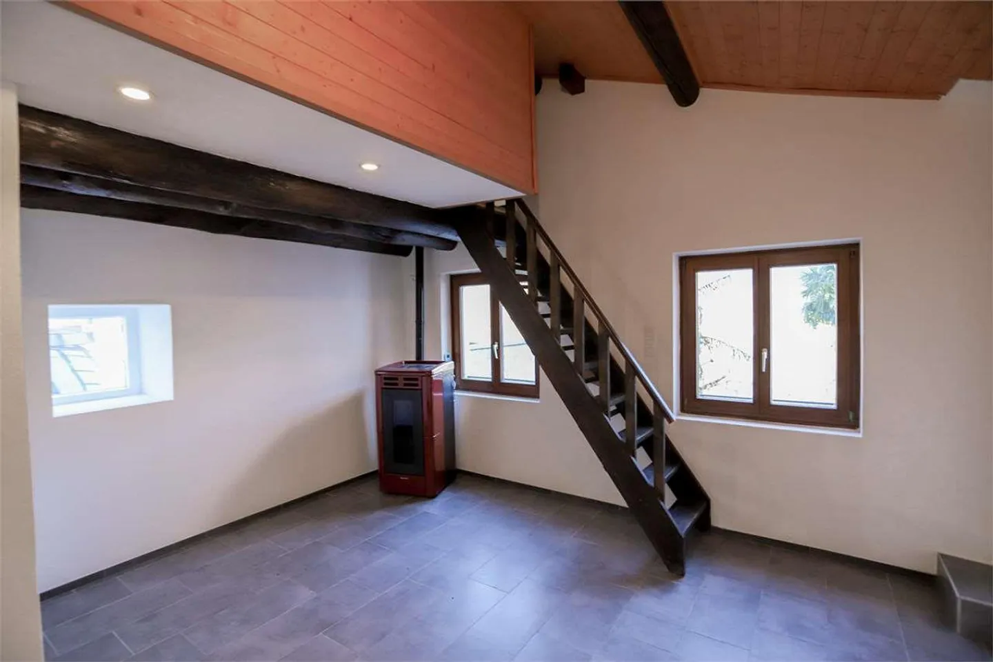 Casa Singola di Nucleo con Giardino a Rivera - Foto 5 di 12