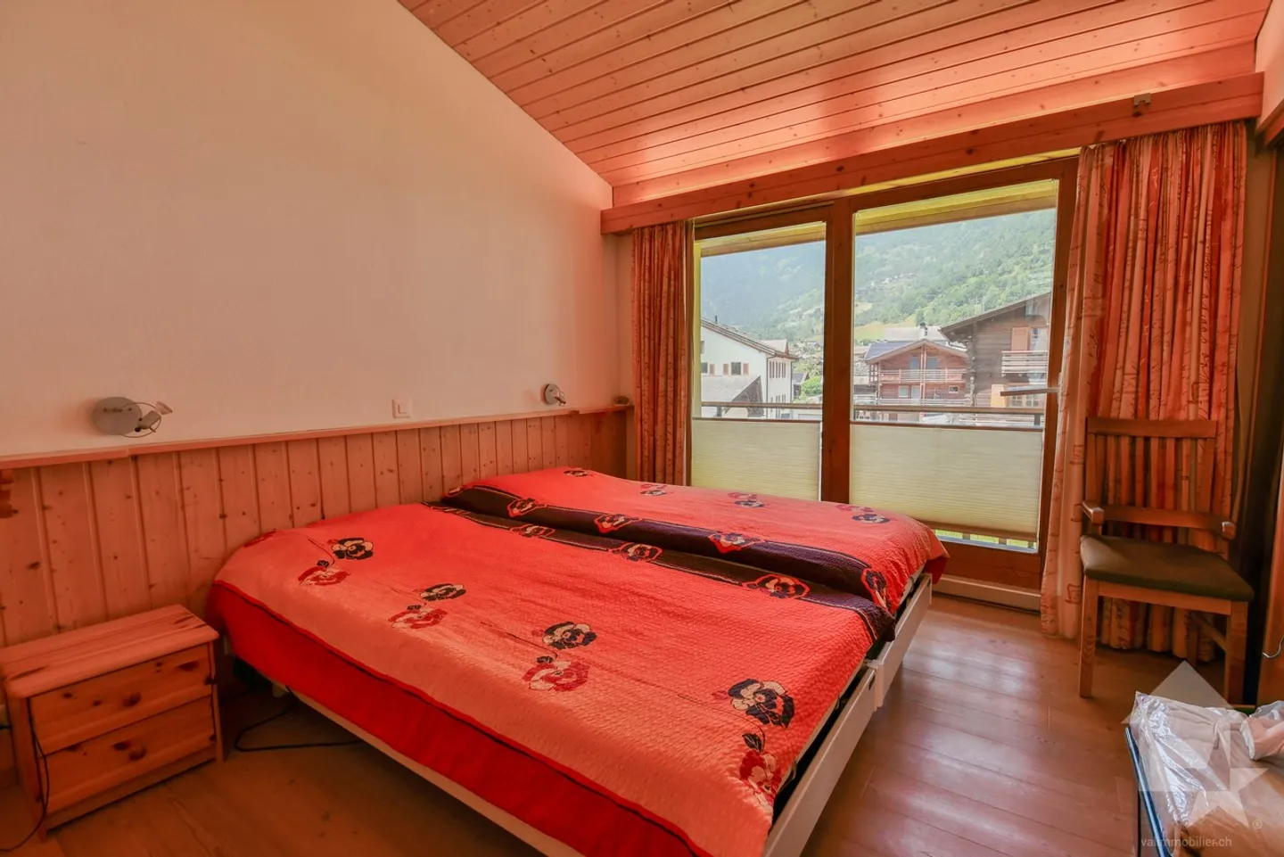 House with two apartments 2 minutes from the Châble cable cars - Photo 11 of 13