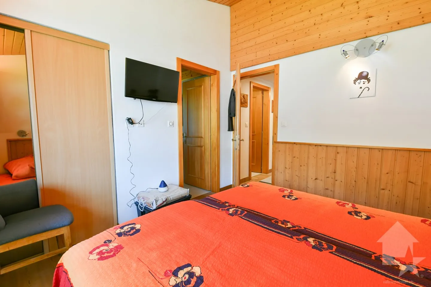 House with two apartments 2 minutes from the Châble cable cars - Photo 12 of 13