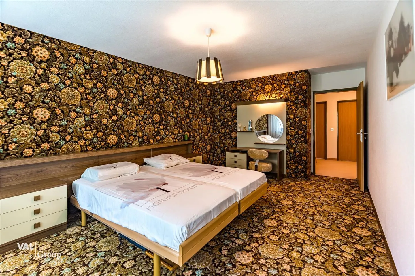 Charming 4.5-room apartment with adjoining studio and panoramic view - Photo 9 of 13