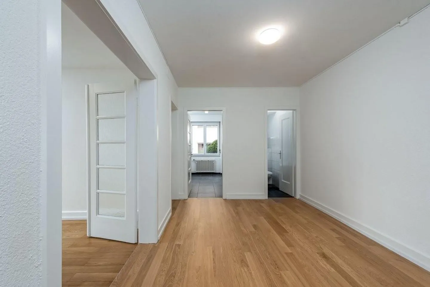 Behind the Opera House, Zurich District 8, Seefeld - Photo 4 of 10