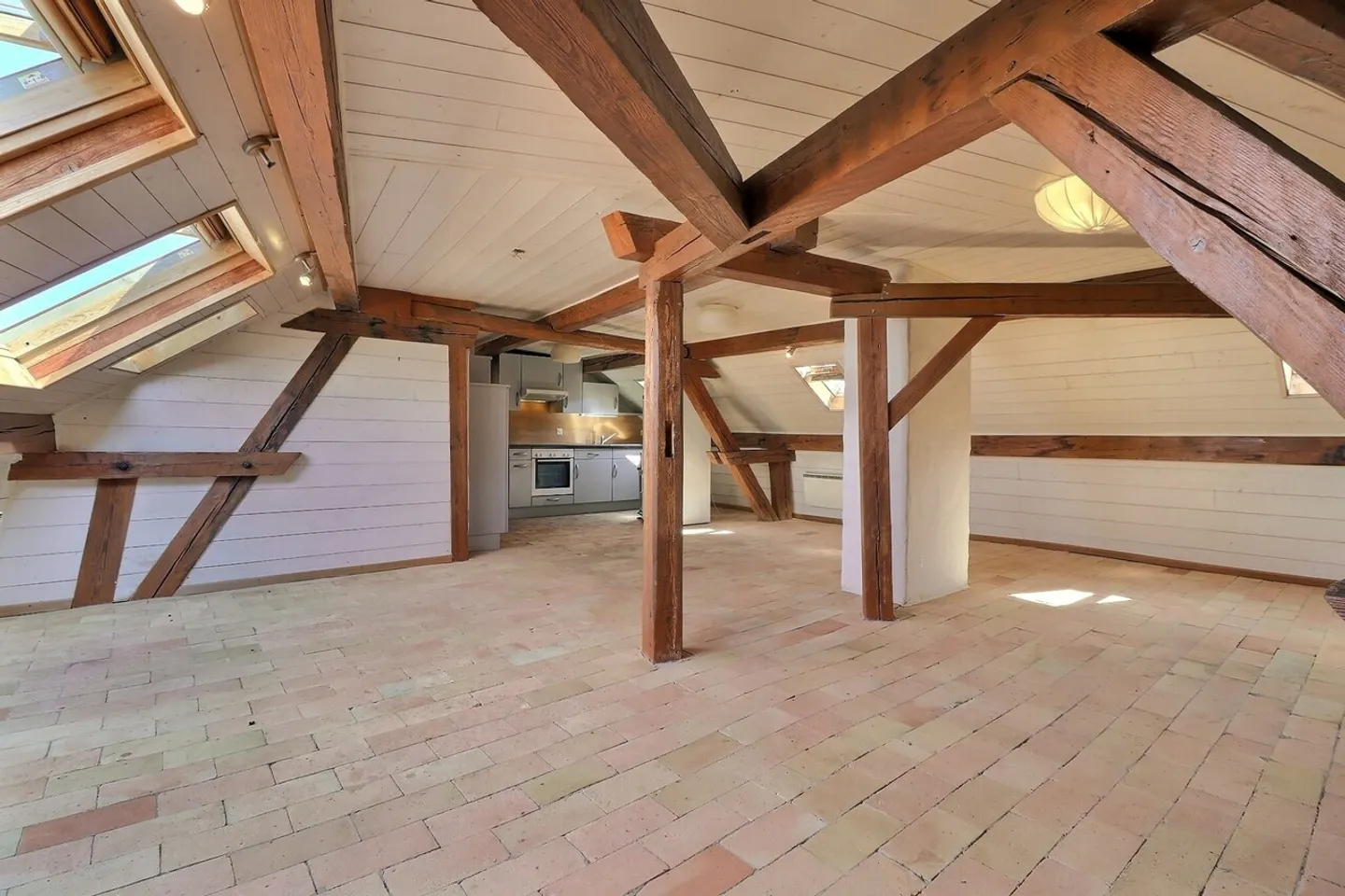 Loft di 95 m2 nel centro di Montreux - Foto 3 di 9