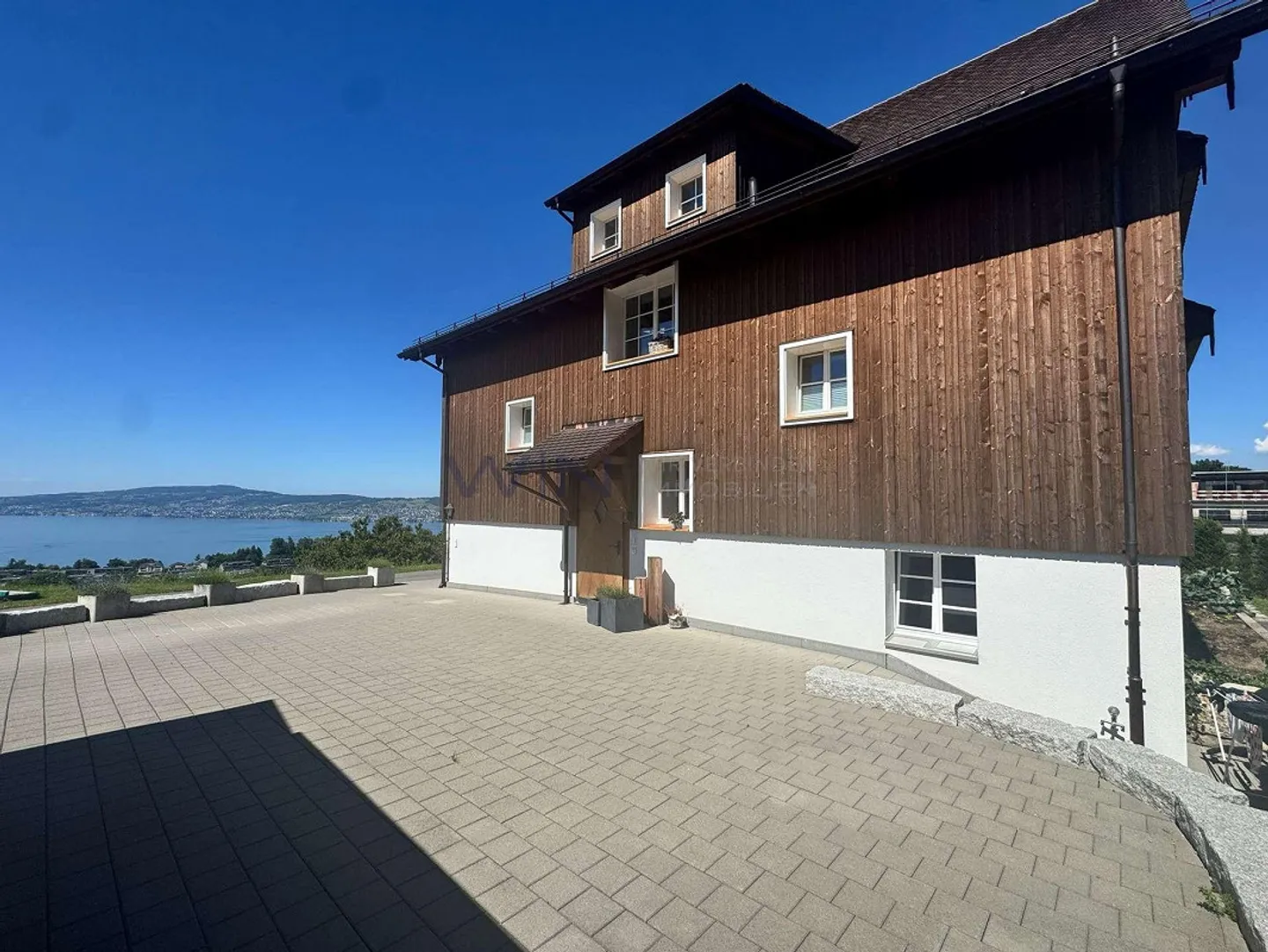Modern Chalet with Lake View - Photo 4 of 12