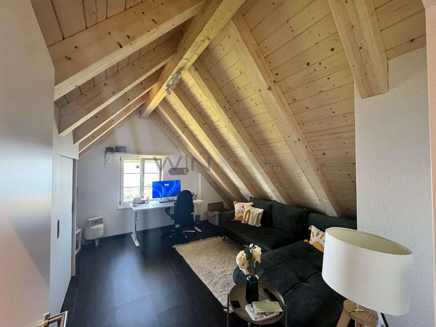 Modern Chalet with Lake View - Photo 10 of 12