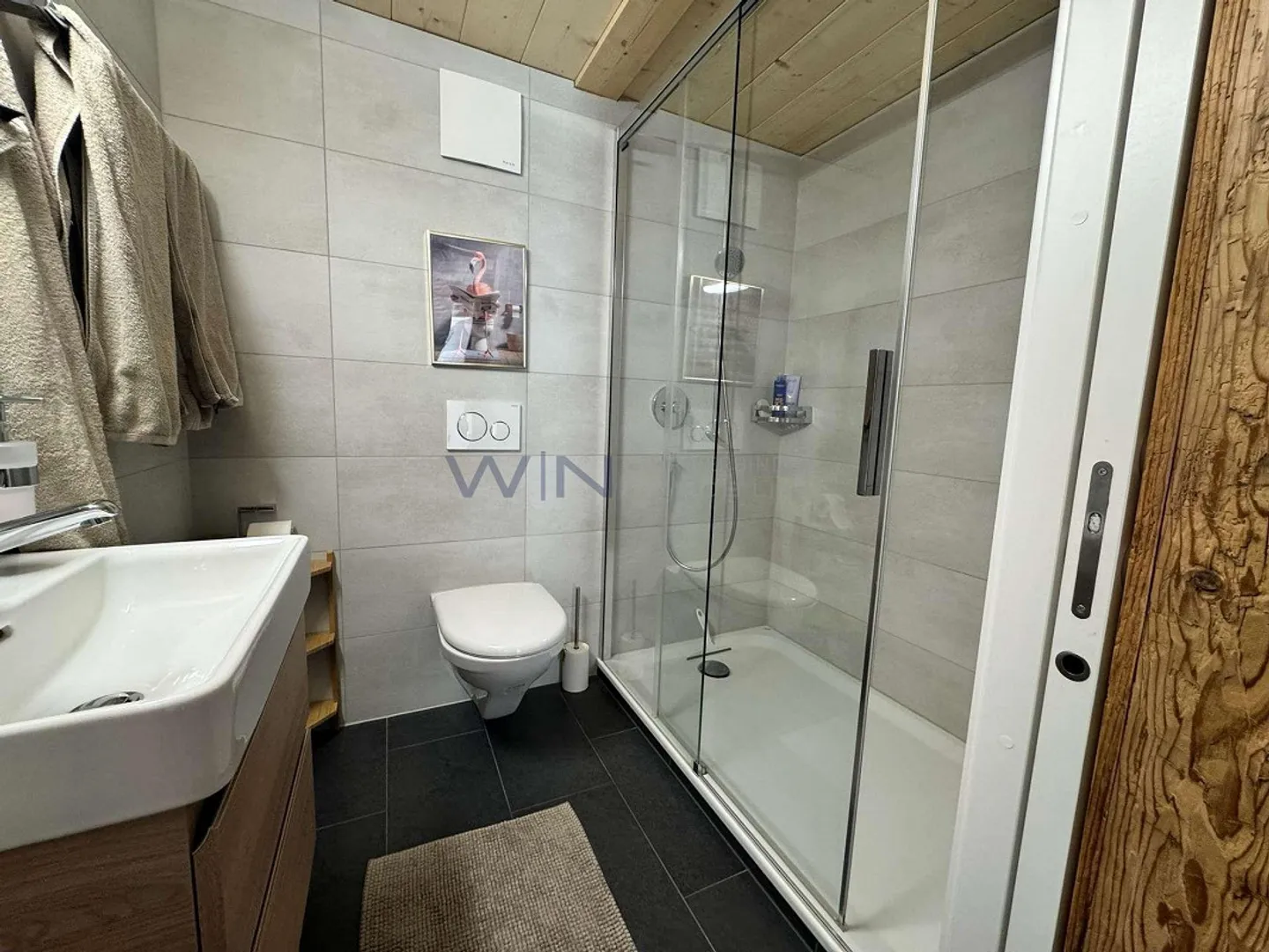 Modern Chalet with Lake View - Photo 11 of 12
