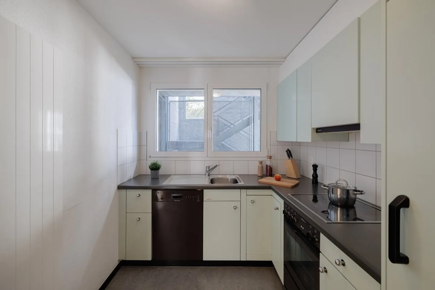 Charming 4.5-Room Apartment - Photo 5 of 6