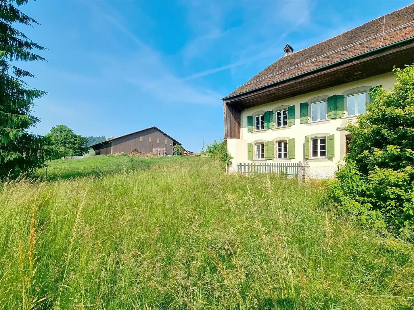 BRENLES, Farm 5.5 p. from 1851 to renovate with agricultural land of 6000m2. - Photo 2 of 12