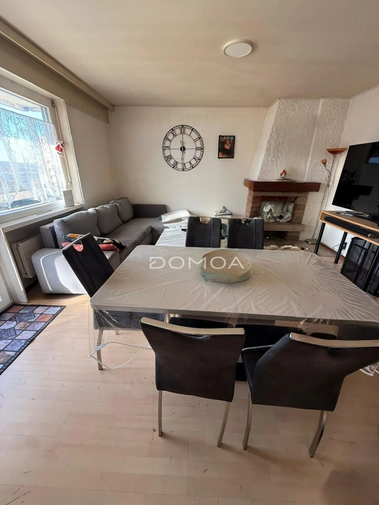 Helle 3,5-Zimmer-Wohnung mit Balkon und Schwimmbad - Grüne Umgebung - Foto 3 von 7