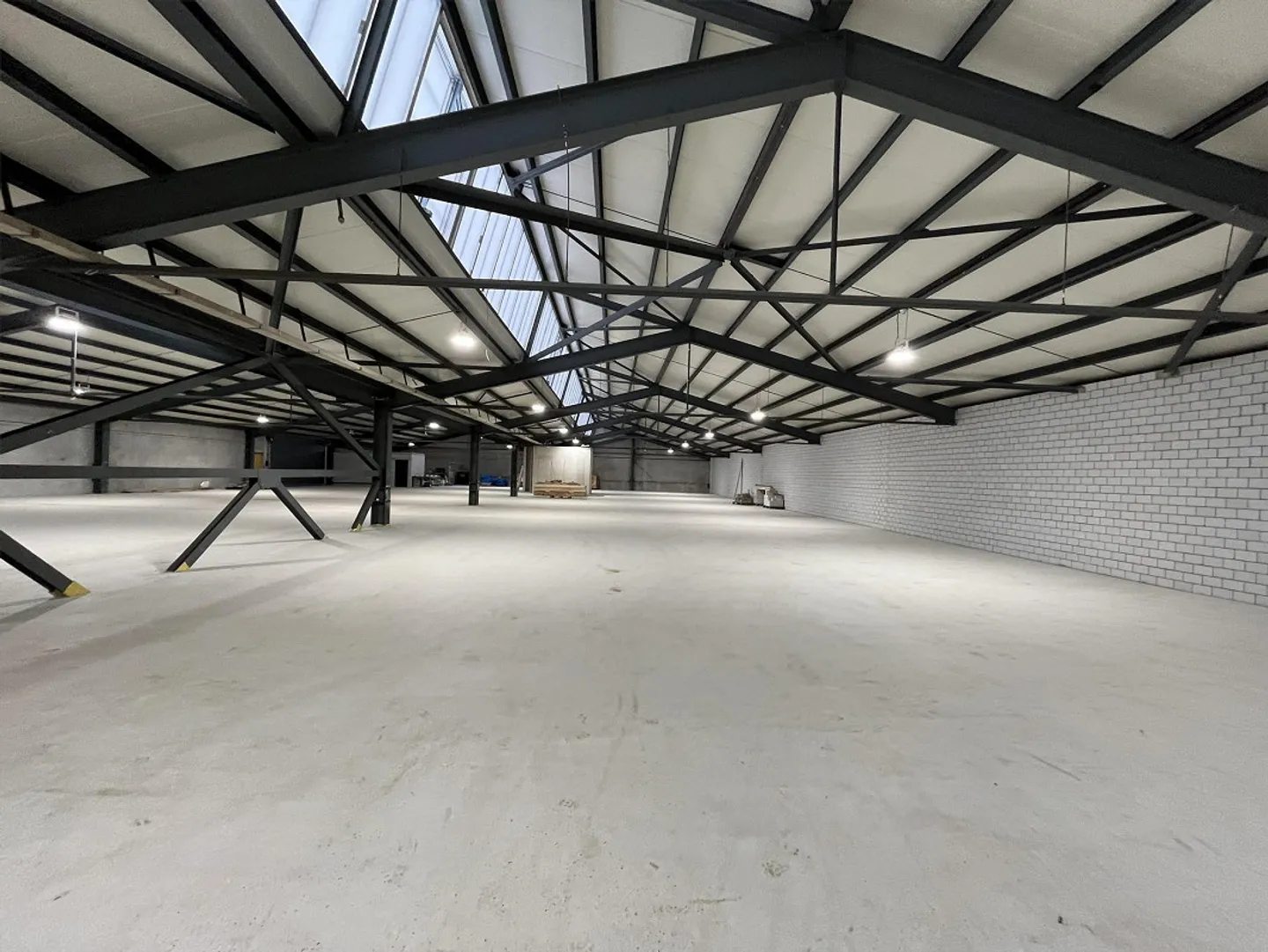 Aree di magazzino e produzione centrali - Foto 1 di 7