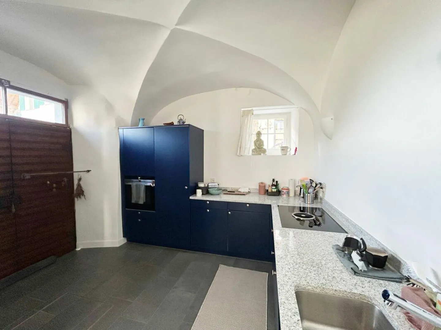 Appartement historique de 3,5 pièces avec flair de château - Photo 3 sur 13