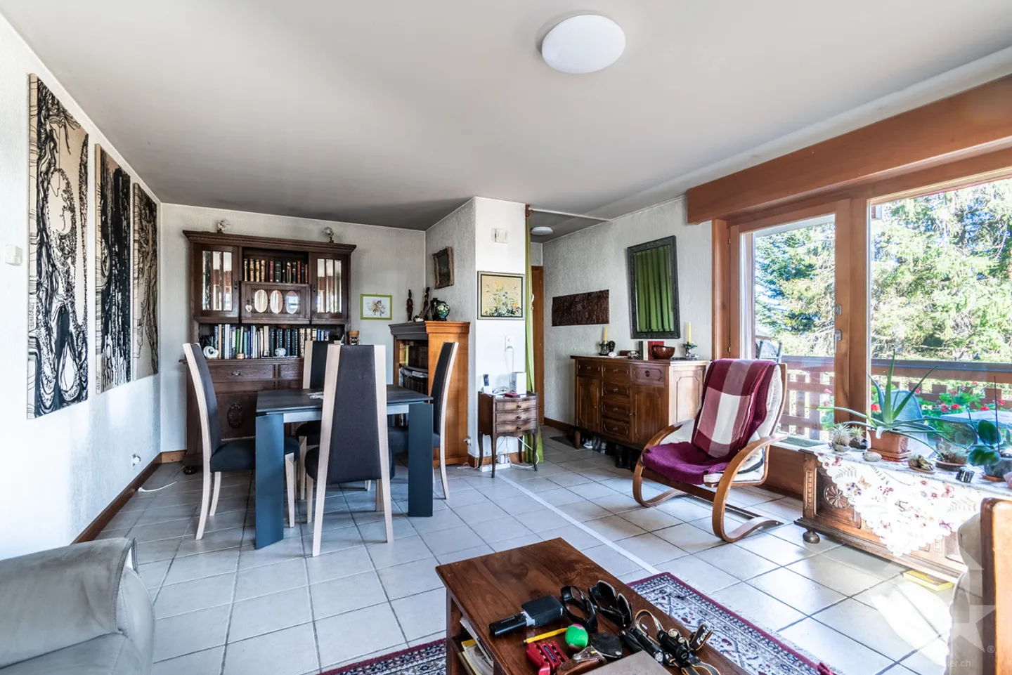 Charming Apartment with Garden - Photo 2 of 12