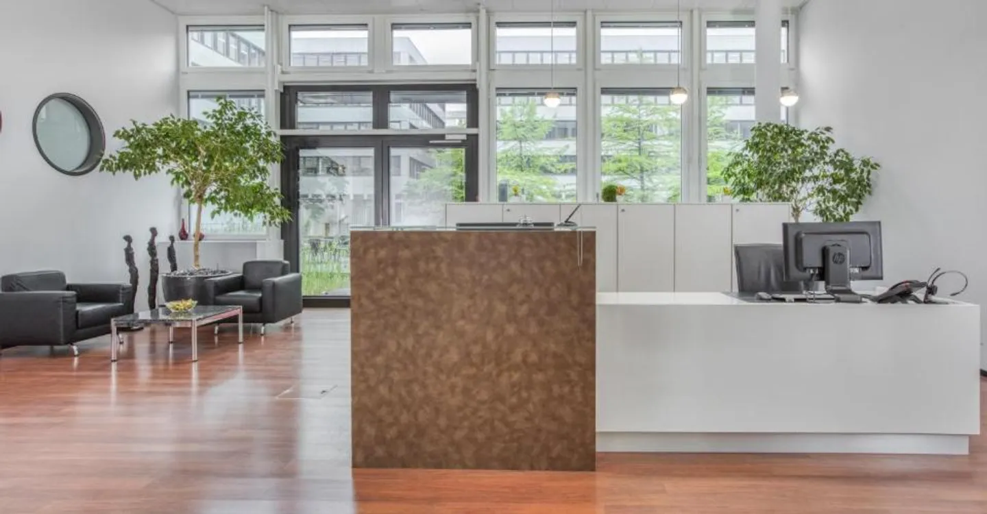 Privates Büro für 3 bei Regus - Foto 5 von 9