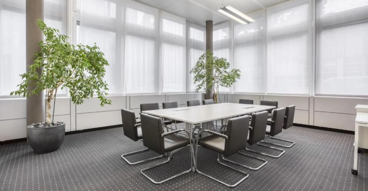 Privates Büro für 3 bei Regus - Foto 8 von 9