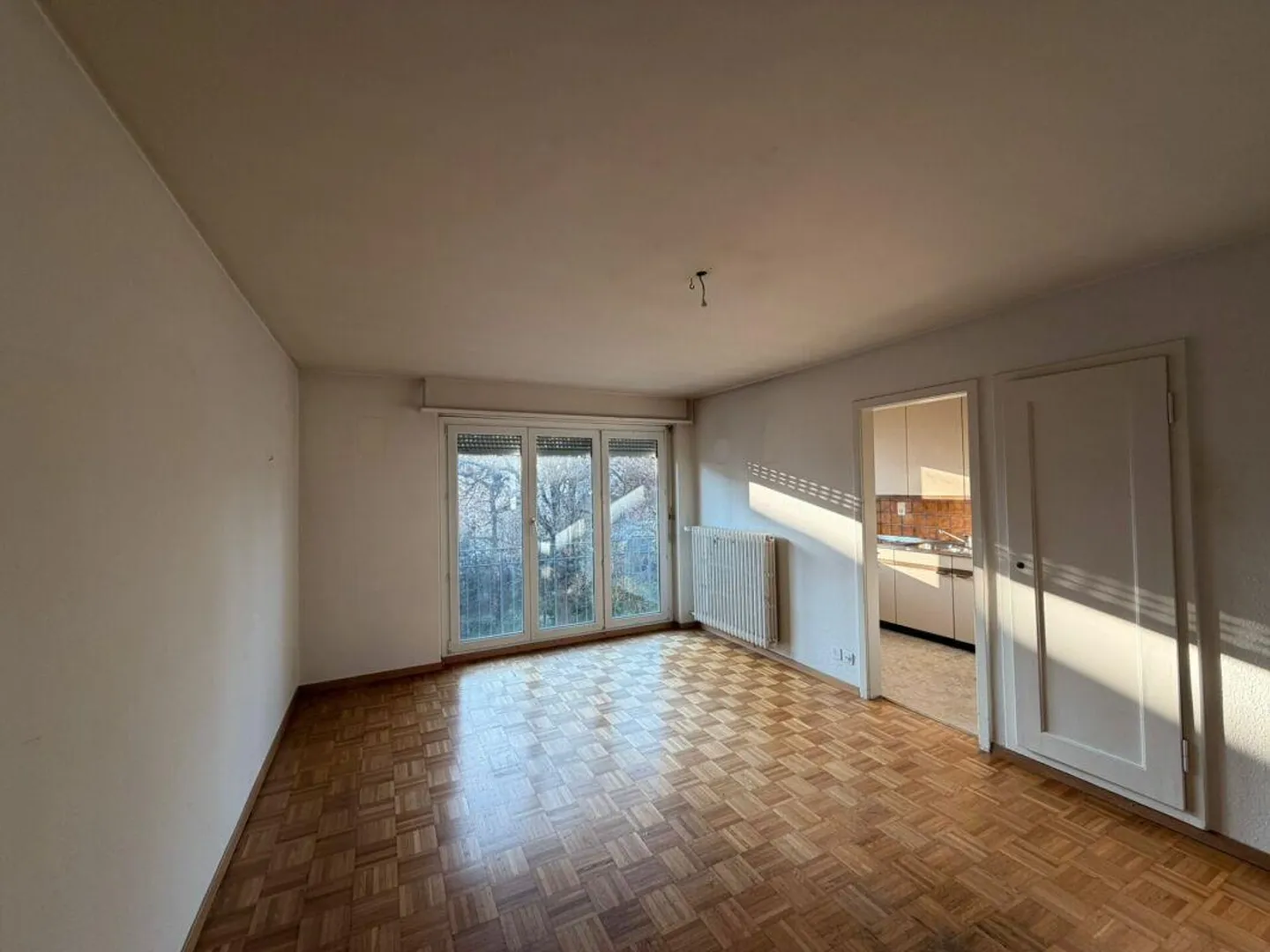 Charmant appartement de 3 pièces avec beaucoup de lumière - Photo 1 sur 5