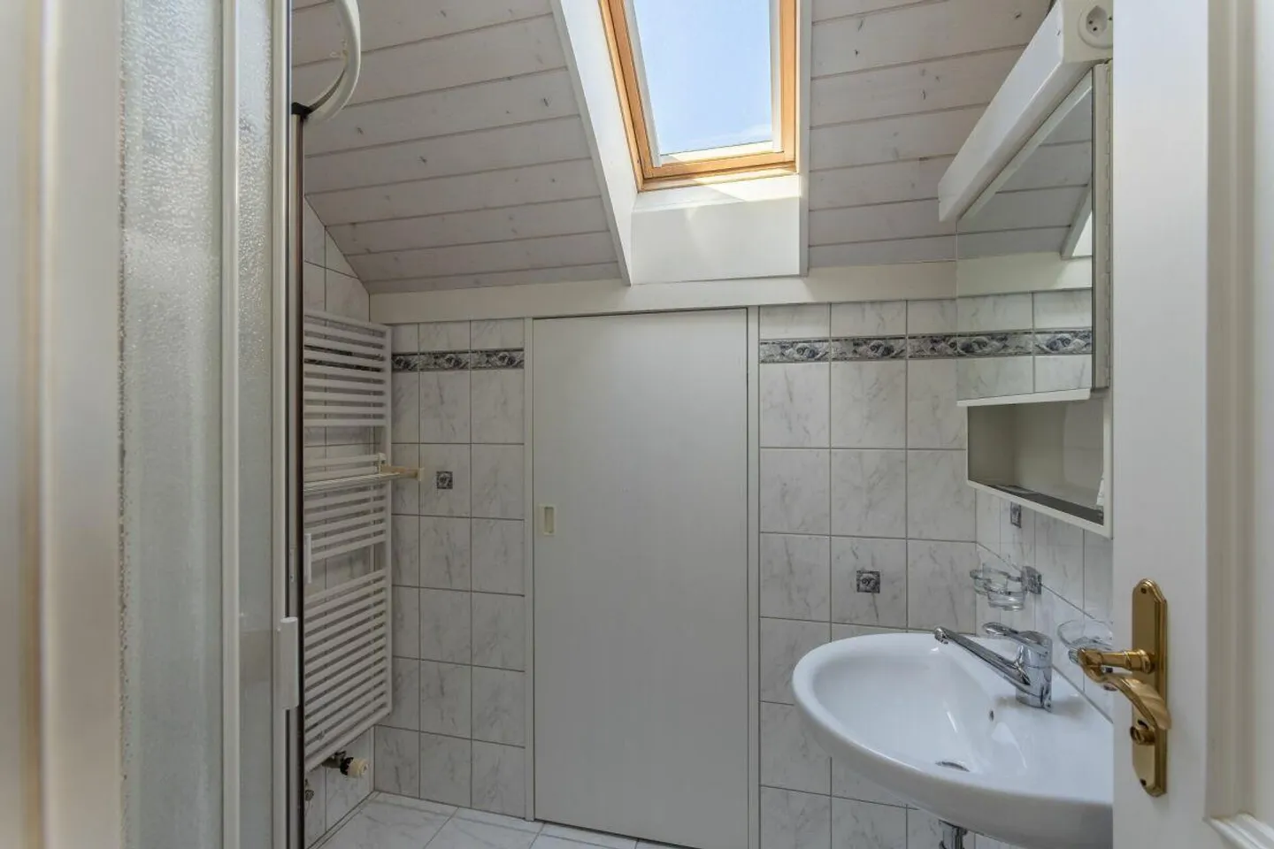 Casa unifamiliare di 6 1/2 stanze a Kilchberg in una posizione tranquilla e ben soleggiata - Foto 15 di 21