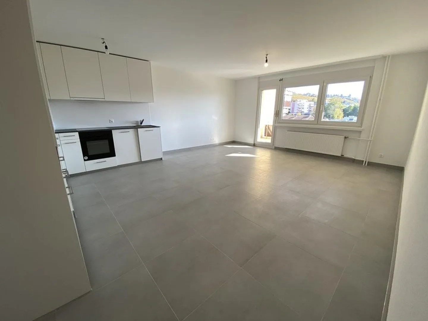 Renoviertes Apartment mit Seeblick - Foto 3 von 9