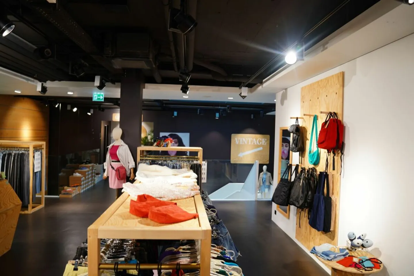 Spazio commerciale a Winterthur - Foto 3 di 10