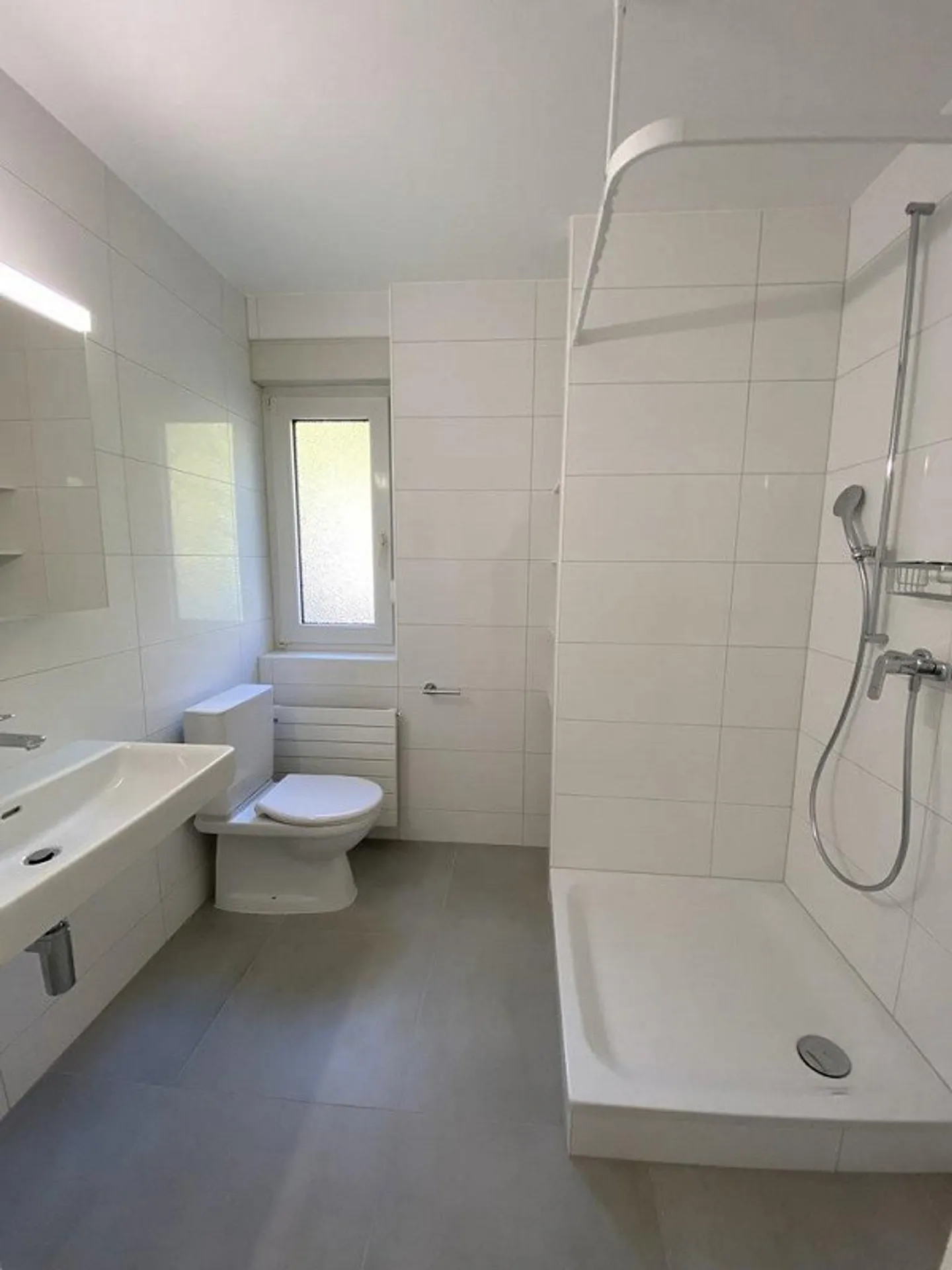 Renoviertes Apartment mit Seeblick - Foto 7 von 9