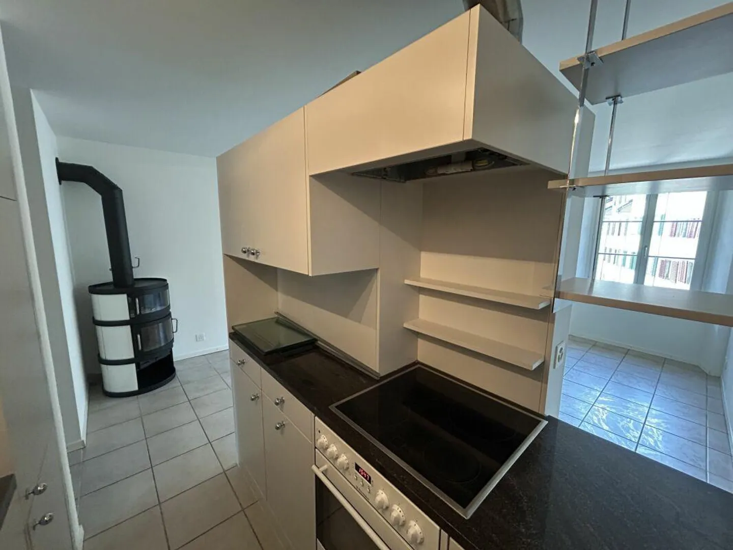 Charmante 2.5 Zimmer-Altstadtwohnung in Rapperswil sucht Nachmieter - Foto 2 di 13